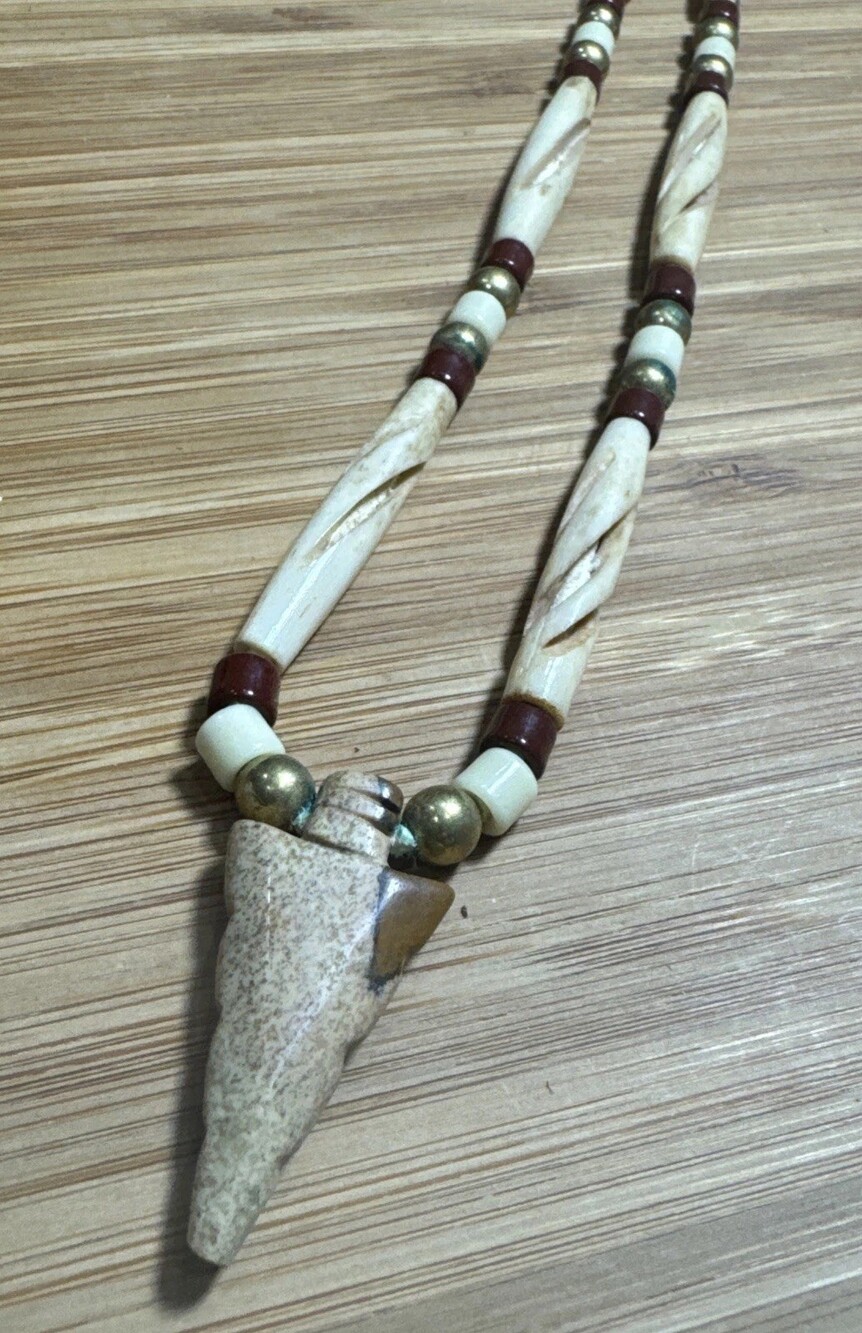 Vintage Carved Bead Necklace Stone Arrowhead Pendant Southwestern Jewelry